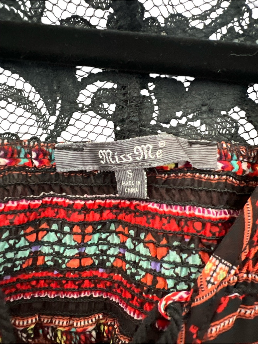 Miss Me Boho Geometric Print Lace 3/4 Sleeve Blouse Size Small - Picture 2 of 5